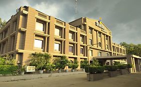 Stellar Resorts By Bel-La Monde, Rajokri, Near Igi Airport, Delhi